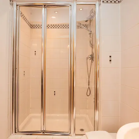 Appartement 2-bed River View Balcony & Free Parking