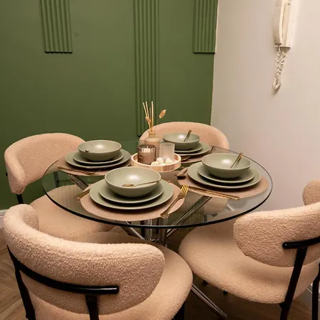 Appartement 2-bed River View Balcony & Free Parking