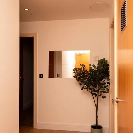 2-bed River View Balcony & Free Parking Appartamento Leeds (West Yorkshire)